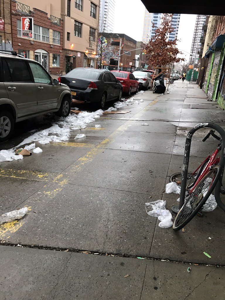 DoucheHunter2's tweet photo. @StephenLevin33 Filthy Streets.  This is n6th.  Unacceptable https://t.co/bNto3JBiAS