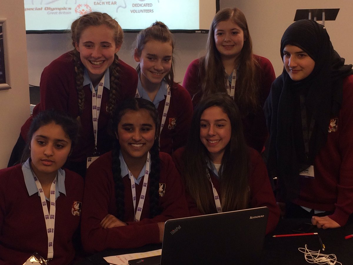 WycHighEconBus's tweet photo. Final team picture at the Coca-Cola business competition https://t.co/36WMt1wazx