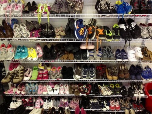 Oregonian's tweet photo. We all must help Oregon's foster children (Opinion) https://t.co/AWAqeKSyWB https://t.co/Fqb2rwWm9D