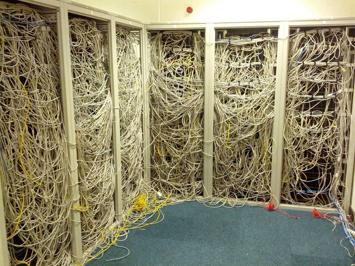 KaptanHindustan's tweet photo. Go fix wire number 4578 https://t.co/7ALGKPRQEL