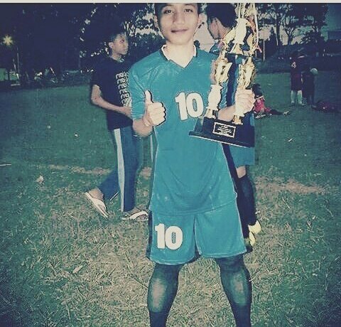 riyadyDo's tweet image. Di sini kami sangat susah berkembang dan menjadi seperti mereka2 tidak ada yang memperhatikan/pemantau bakat seperti pemain2 di pulau Jawa..