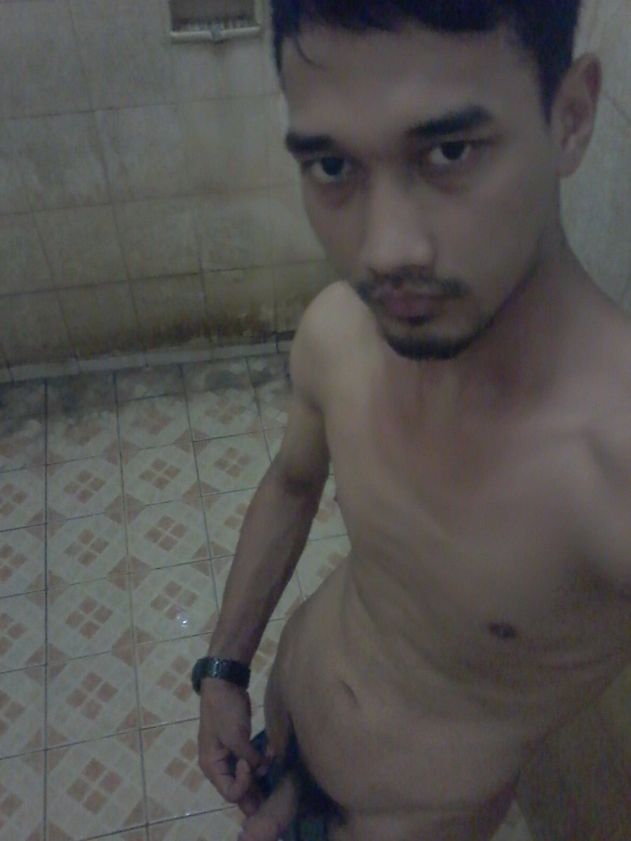 FIANRIANDI's tweet photo. Kontol cowok normal https://t.co/pAghEnmaXY