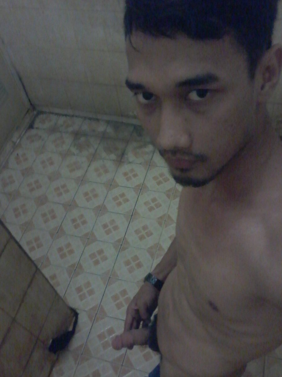 FIANRIANDI's tweet photo. Kontol cowok normal https://t.co/pAghEnmaXY