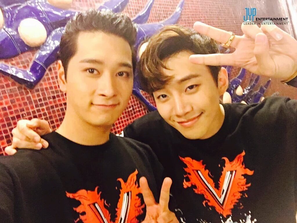 Happy birthday LEE Junho the best friend  forever the maknae couple        