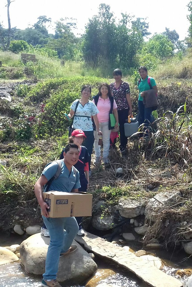 Salud_CZ3's tweet image. D16D01: #CSShell en campaña de #VacunaciónCotraLaInfluenza y atención en la comunidad Sacha Runa