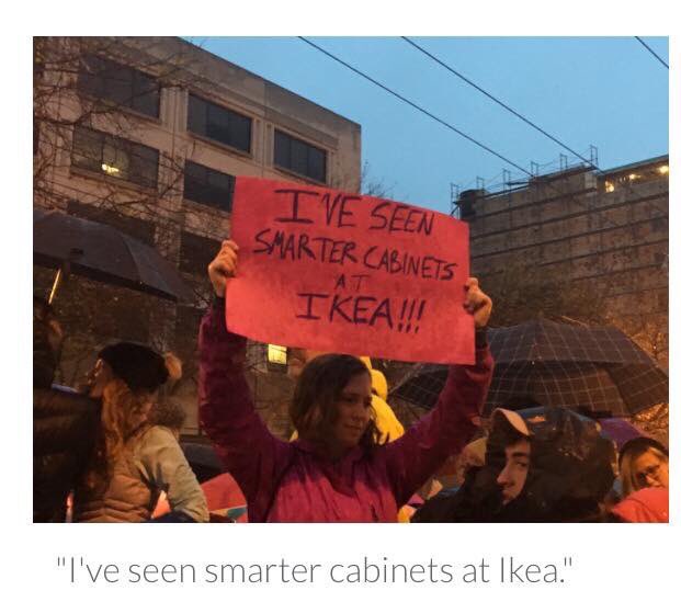 journalschism's tweet photo. 😂 #MarchSigns https://t.co/dx0nv1aCyX