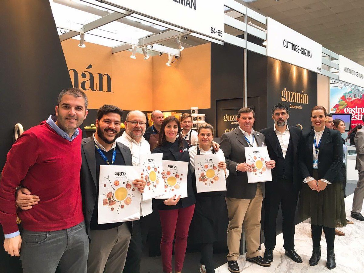 Agro_Magazine's tweet photo. ¡Seguimos en Madrid, seguimos en @madridfusion! @HnosGallegoFdez @aitorperurena @chefsergiogarri @sergiopaloma57 @sempiospain @malagasecome https://t.co/QuEx2zs7Sv
