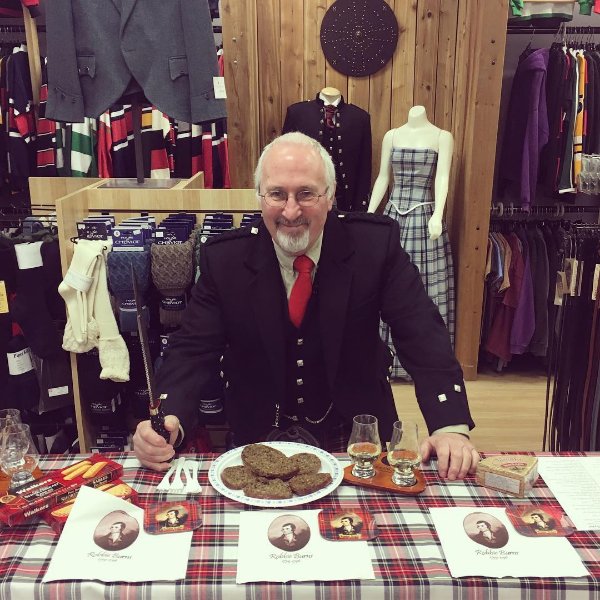 ScottishIrishS's tweet photo. "Where's 'ma haggis?"
#robbieburns #burnsnight #haggis #dirk #scottish #kilt #ottawa #ottawafood #food #funatwork https://t.co/Y4BDiXn2A1