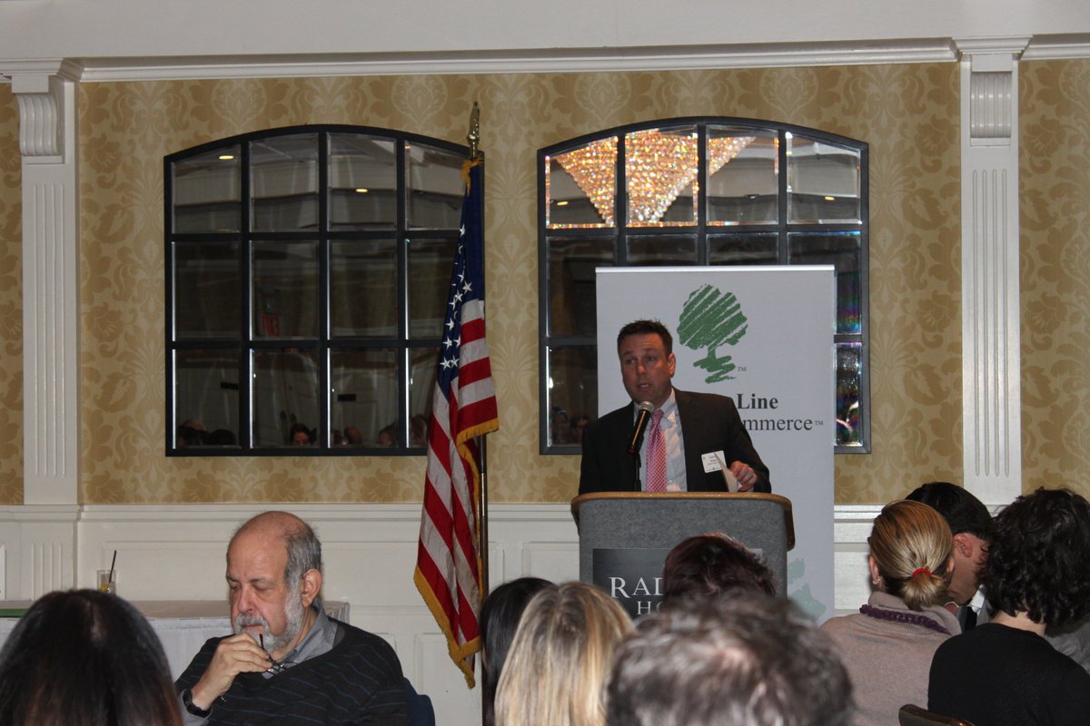 MainLineChamber's tweet photo. Thank you to @MainLineChamber title sponsor .@WellsFargo #NetworkatNoon @JimBaumWF https://t.co/xOjr0LOPQo