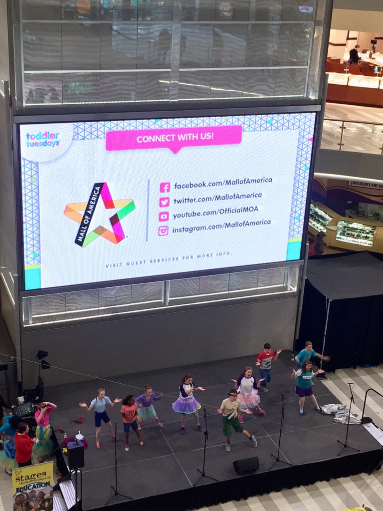 mallofamerica's tweet photo. Get your fancy on with the one + only Fancy Nancy! Sing + dance along with us at #ToddlerTuesday. #STCFancyNancy ✨ https://t.co/yRwG5MAaNy