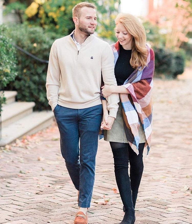 KeatonRow's tweet image. Getting married or have a ton of weddings to attend? Sign up to get styled for a year of wedding festivities: bit.ly/2j12EYU