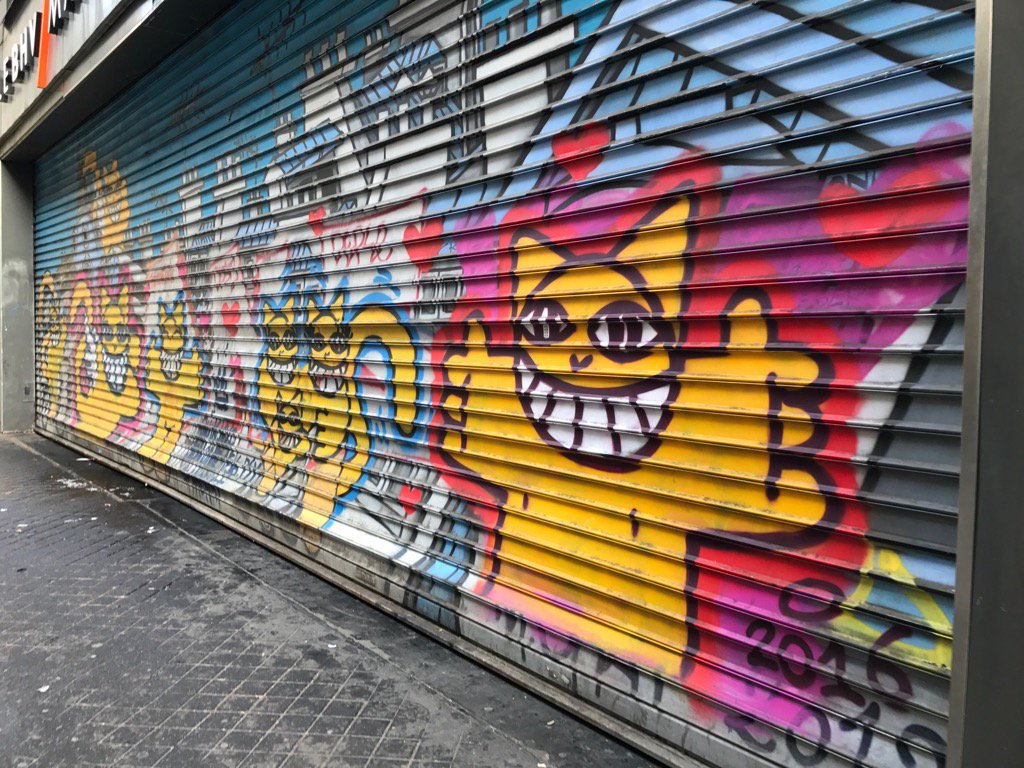 adamarkon's tweet photo. #meow #marais https://t.co/A8cjfrmOel