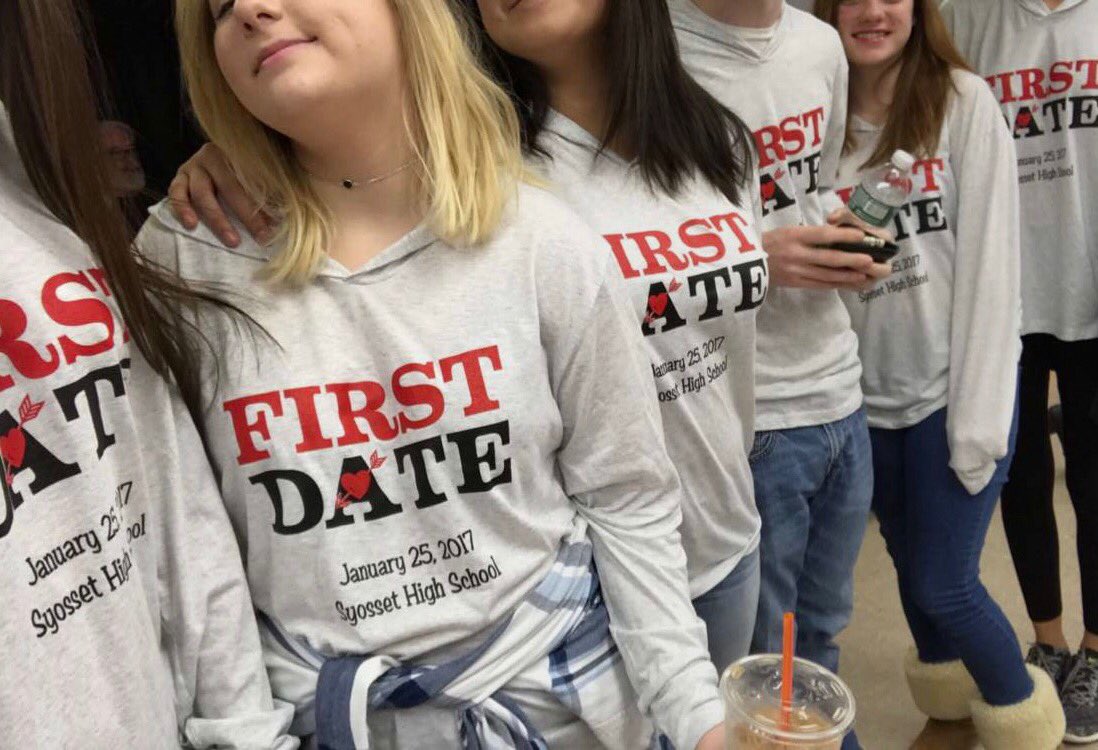 SyoACT's tweet photo. COME SEE FIRST DATE IN THE LITTLE THEATRE TOMORROW AT 7pm https://t.co/l0KxXFtnBD