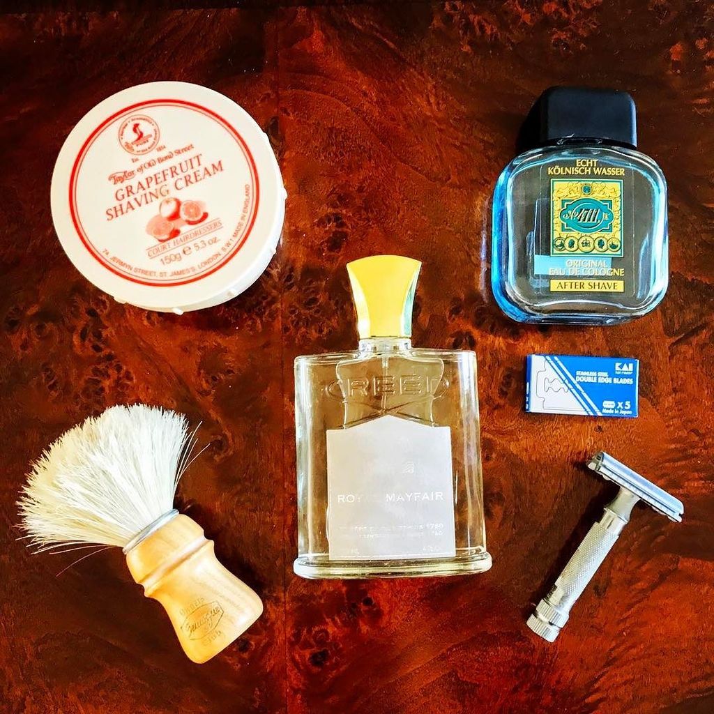 Strange fragrance combo, but it actually worked!
w/ <a href="/creedboutique/">Creed Boutique</a> <a href="/tayloroldbondst/">Taylor Old Bond St</a> <a href="/4711/">Claus</a> bit.ly/2jWNH9s