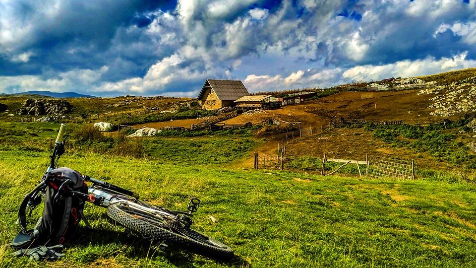 DerDojclerer's tweet photo. Mavrovo, Bistra-Where the Green meets the Blue
#Macedonia #cycling #hiking #wandern #nature #adventure #offroad #mountines
by Bato Milevski https://t.co/sebOjor4AL