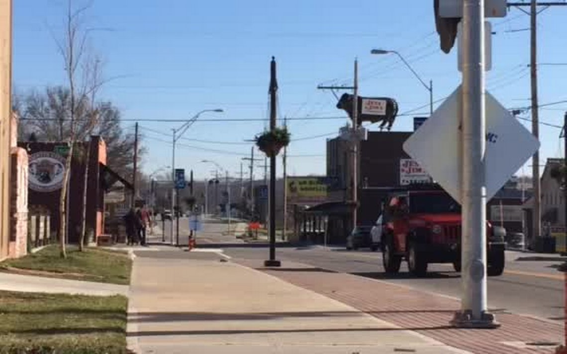 MartinCityMO's tweet photo. 5 reasons why #MartinCity is a good #investment in 2017! #ExperienceMartinCity https://t.co/sswMRoyMCw https://t.co/DptlQmzdrt