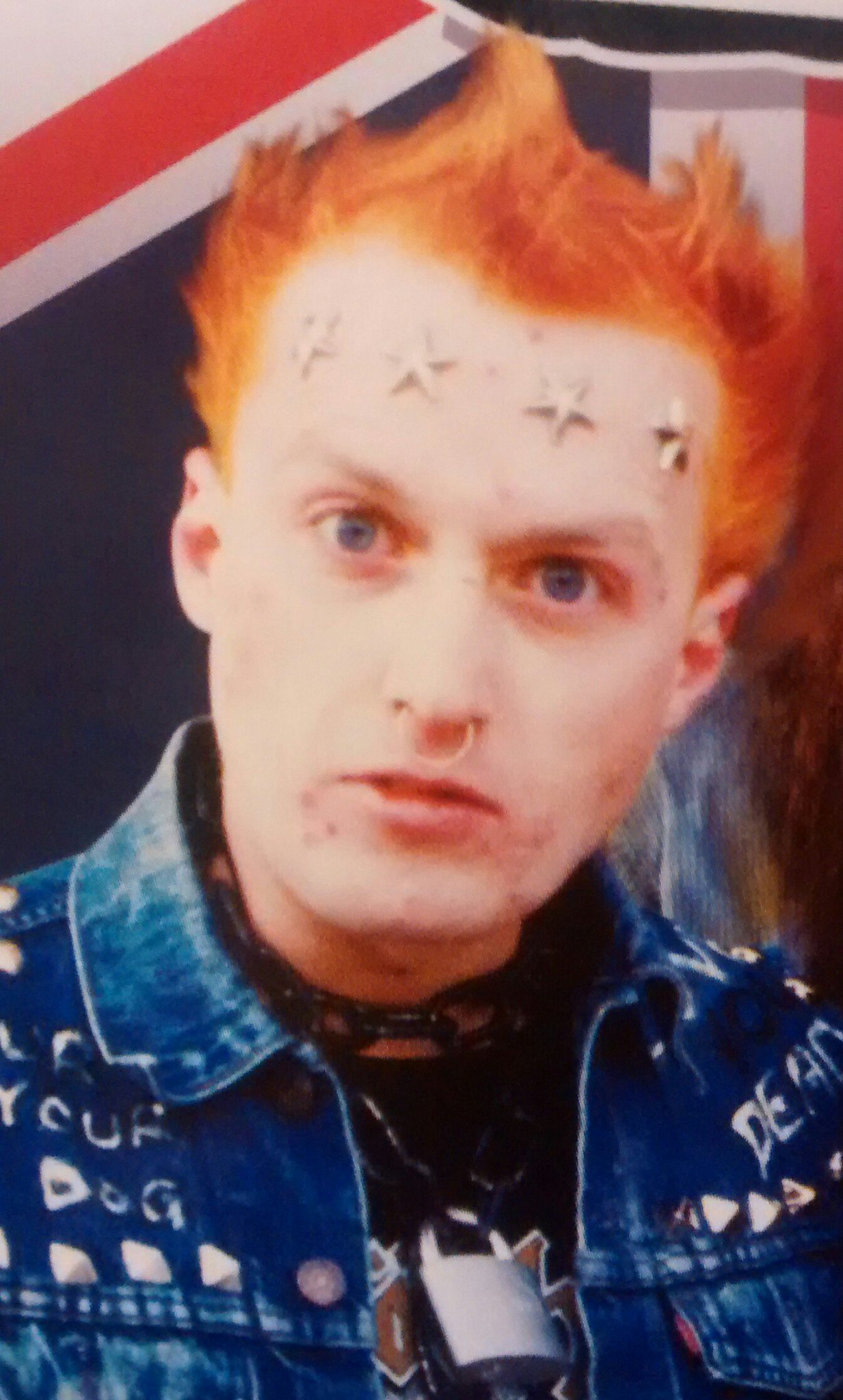 Happy 60th Birthday Vyvyan aka Edmondson :-)) 