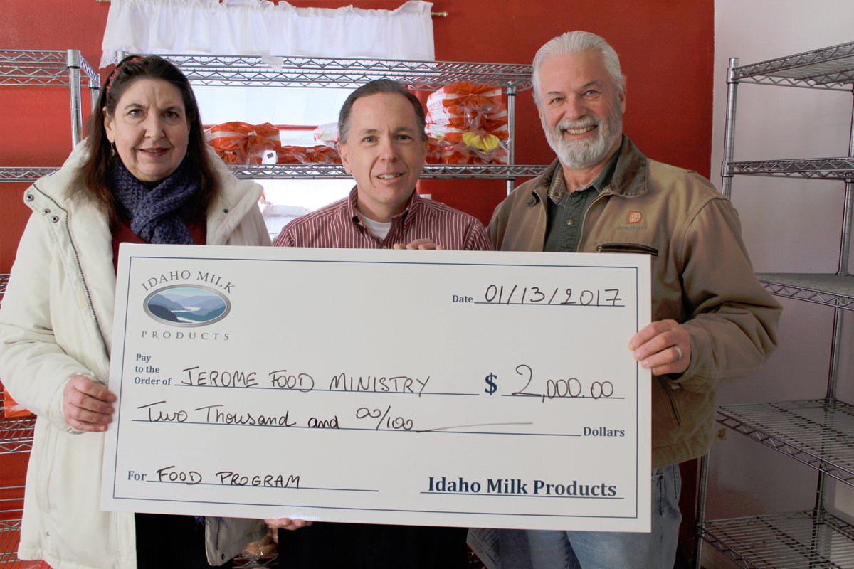 IDMilkProducts's tweet image. On January 13th 2017, Idaho Milk Products presented a $2,000.00 donation to Martha and Mary’s Pantry in Jerome. #givebacktocommunity