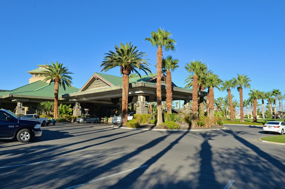 The perfect weather for some golf at Bali Hai Today!