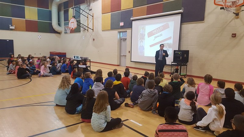PrepareAthon's tweet photo. James from the Youth Preparedness Council helps students learn how to prepare for emergencies @SavetheChildren #PrepRally. #YouthPrep https://t.co/TQ327h1t0X