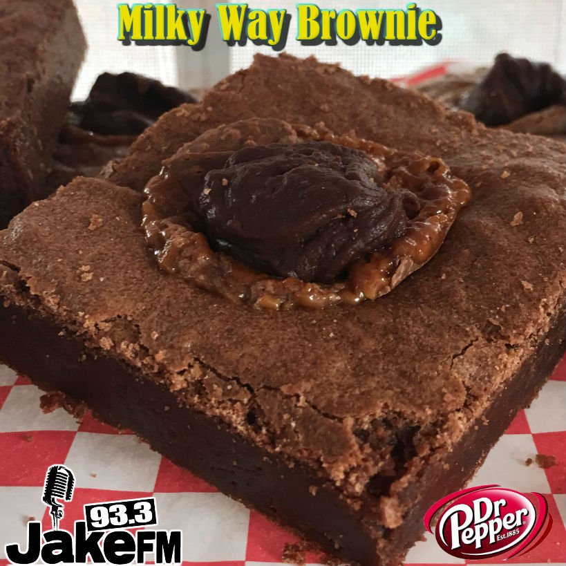 933JAKEFM's tweet photo. Fell in love with this from @momma_oaktree ! Giving away goodies from them for #WIW thanks to @drpepper ! https://t.co/x0YMAjAYZG