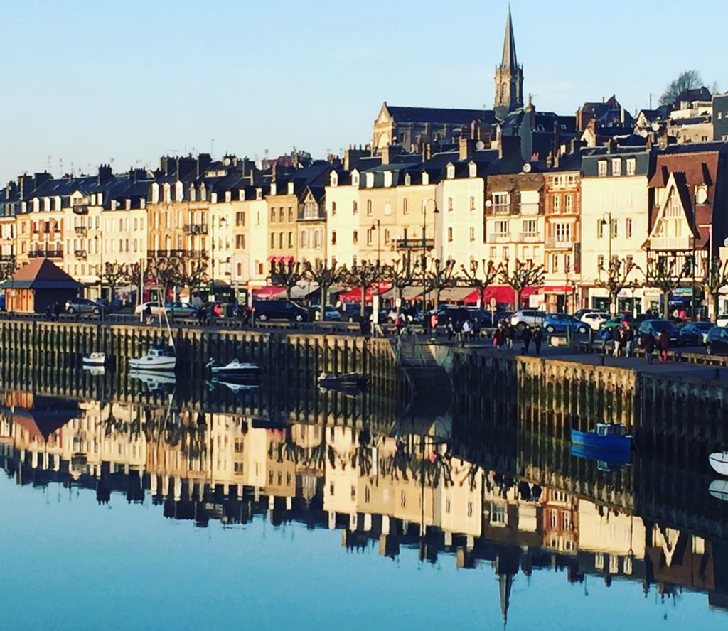 vIMatthewIv's tweet photo. A beautiful day in Treauville. #treauville #Deauville #normandy #Travel #Clearwater #timestandingstill https://t.co/637b6wsHXd