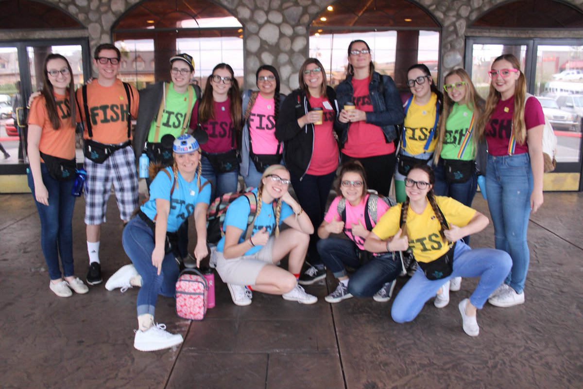 GilbertStuCo's tweet photo. This past weekend your Gilbert Tigers STUCO had fun learning new leadership skills in Lake Havasu City at the #aascstate Convention! https://t.co/PfHVlCd2S3