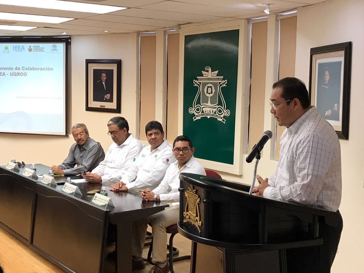 MauricioLopezV's tweet photo. Con jóvenes de @uqroo_mx fortalecemos capacitación de nuestras figuras educativas. Gracias rector @ariveropalomo y al Colegio de Estudiantes https://t.co/Y2swk5yqRi