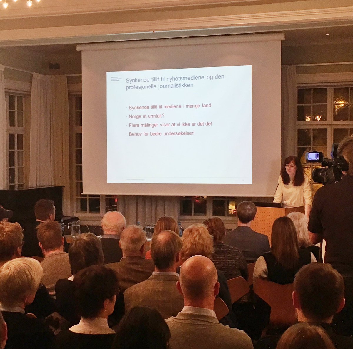 Norske medier bør være kildekritiske + kritiske til metadebatt. ISF-forsker Kjersti Thorbjørnsrud hos <a href="/Frittord/">Stiftelsen Fritt Ord</a> om #trumpisme i Norge