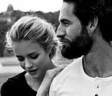 Kıskançlık Falan Değil Bu..
Benim Olanı Başkasıyla Paylaşamam..
Hepsi Bu.........................