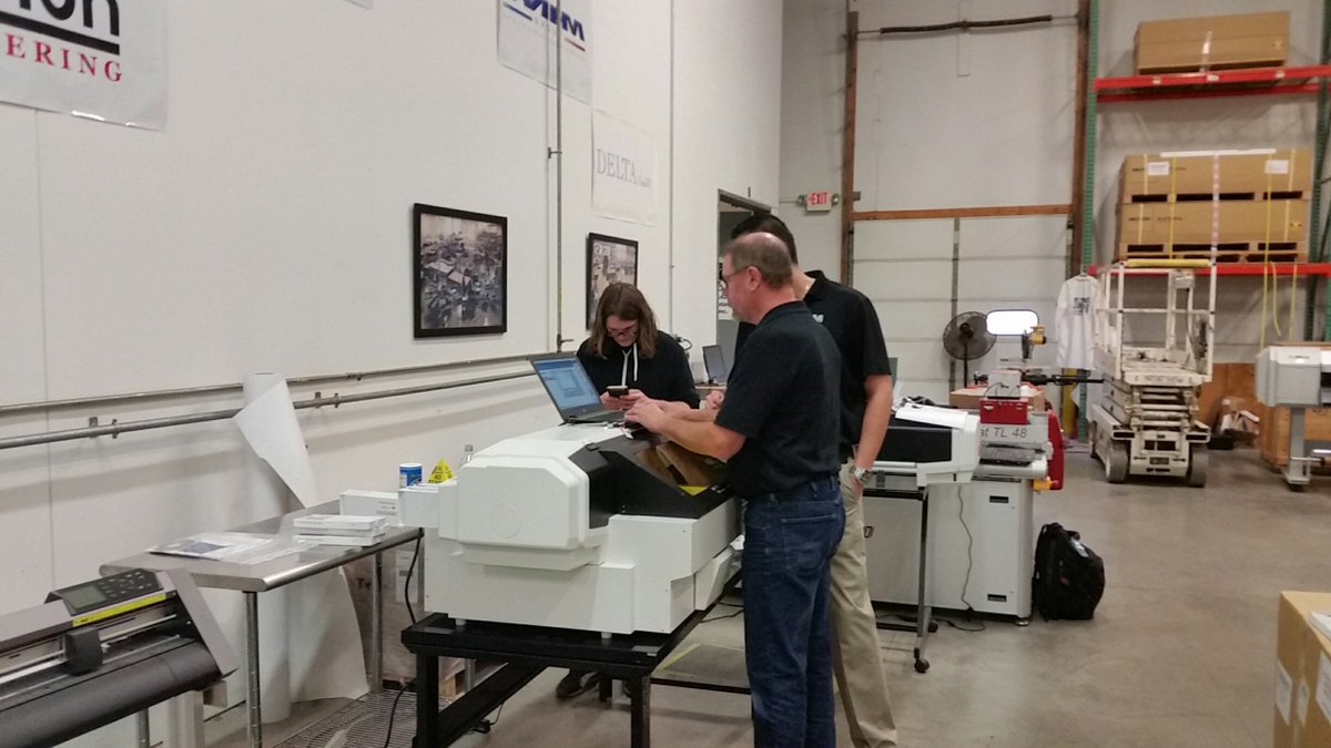 MutohAmerica's tweet photo. Mutoh Partners SPSI Inc out of Minnesota holding training on our ValueJet 426UF UV flatbed today! #teammutoh https://t.co/Ldr4gFlh3a
