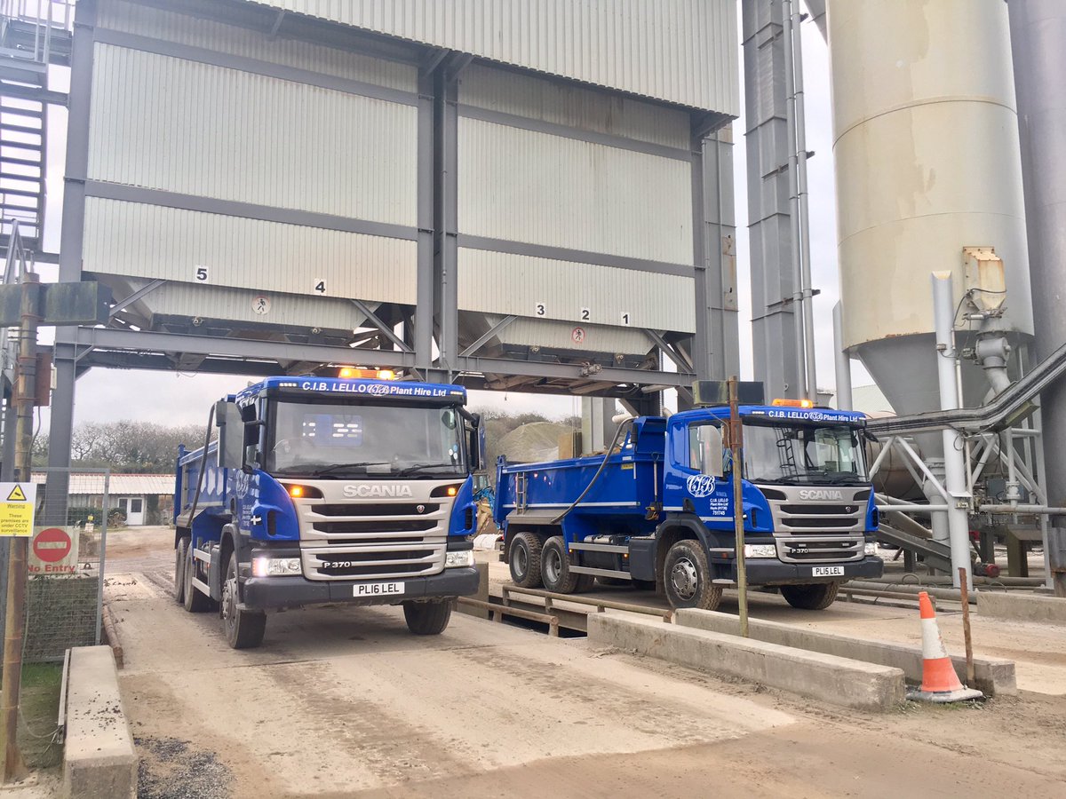 CIBLELLO's tweet photo. It's that time of the year again weighing in! #carnsew #colasquarry #ciblello #scania #tippertrucks #edbro #cornwall https://t.co/7bQrZxBwVQ