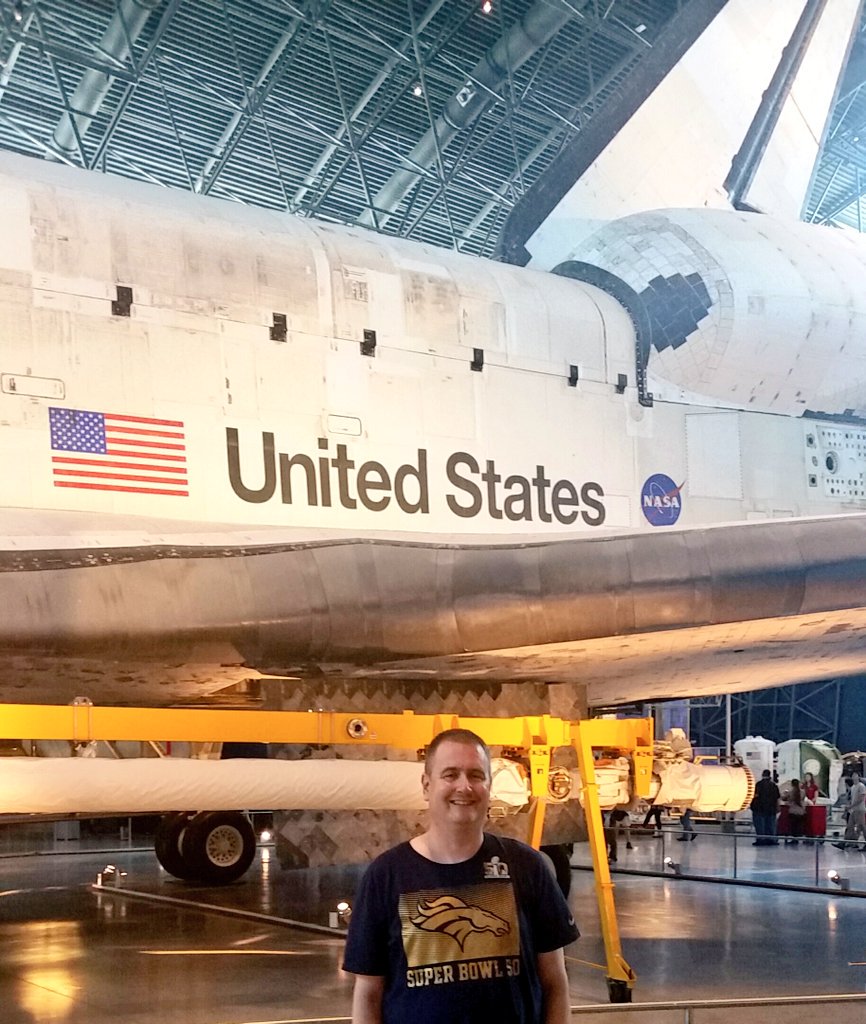 ronNcaphill's tweet photo. @NASA_Johnson @HouSuperBowl @NASA_Orion @DiscoveryGreen #NASASocial #SpotNASA #SB51
Shhh..#SpaceShuttle pic best I can do til #SBLive Sat! https://t.co/nWi1IriZen