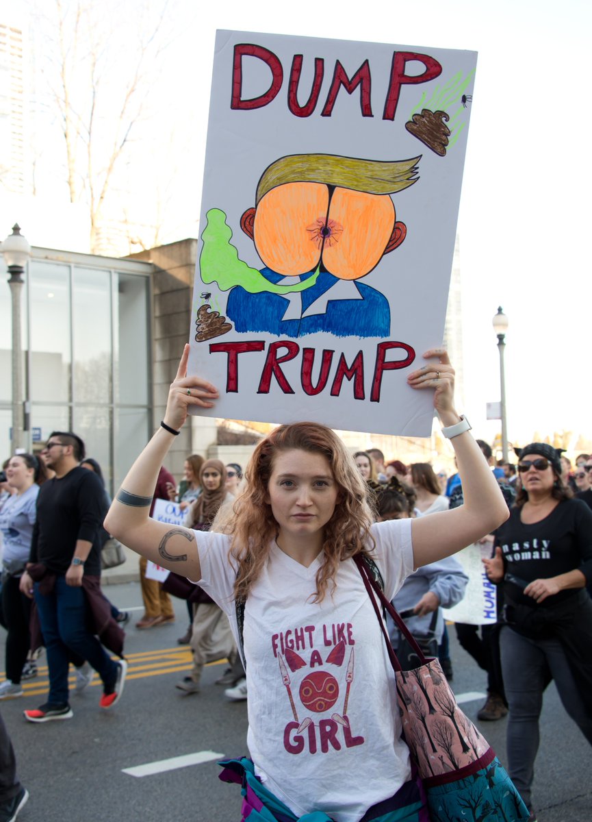 MartyHackl's tweet photo. #WomensMarchchicago https://t.co/M8iDZ3cQyY