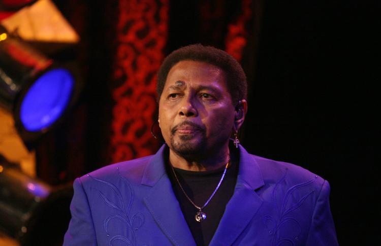 FELIZ CUMPLEAÑOS, AARON NEVILLE! / HAPPY BIRTHDAY, AARON NEVILLE! (76)  