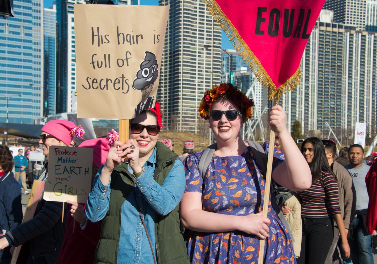 MartyHackl's tweet photo. #WomensMarchchicago https://t.co/k32HRYczpA