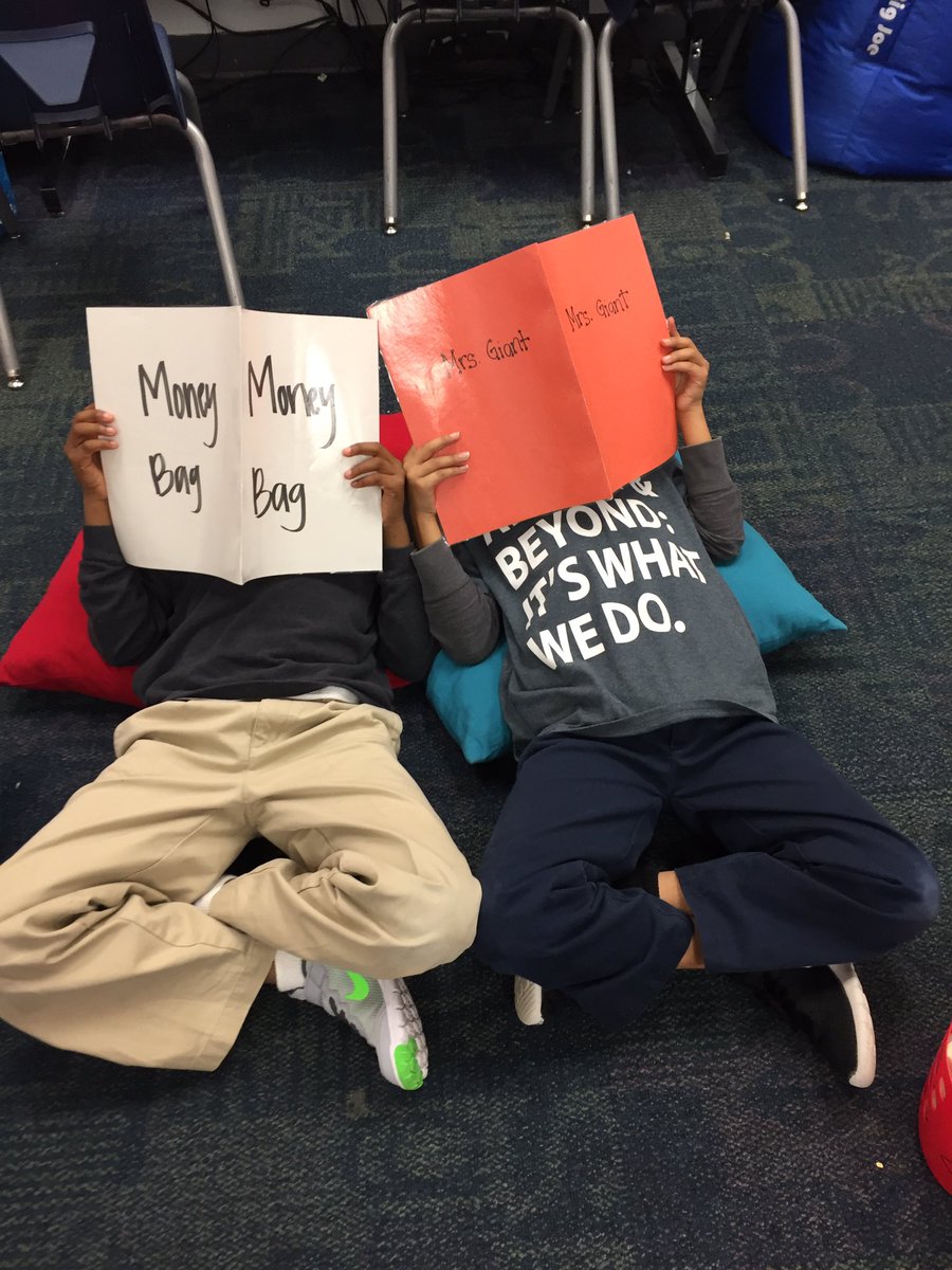 Incorporating Reader's Theater as a choice during Read to Someone. ENGAGING!😀