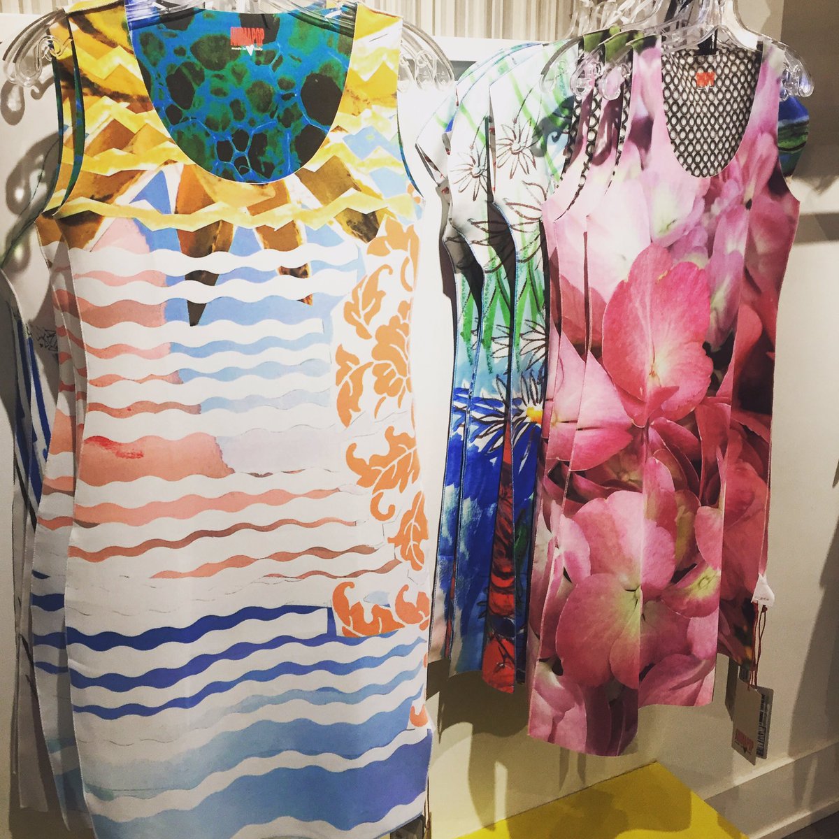 It's almost time for Spring Break! Celebrate in style with these reversible numbers from <a href="/AnimaPopIT/">Animapop</a> 💐🌸🌺🌷🌼🌻 #springbreak #ottawa #fashion