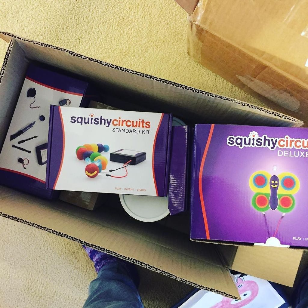 heathermlister's tweet photo. And then I'll play with my massive haul of @squishycircuits #makered @mackinmaker #makersp… https://t.co/eTtomgmHr0 https://t.co/WWOmO01MYv
