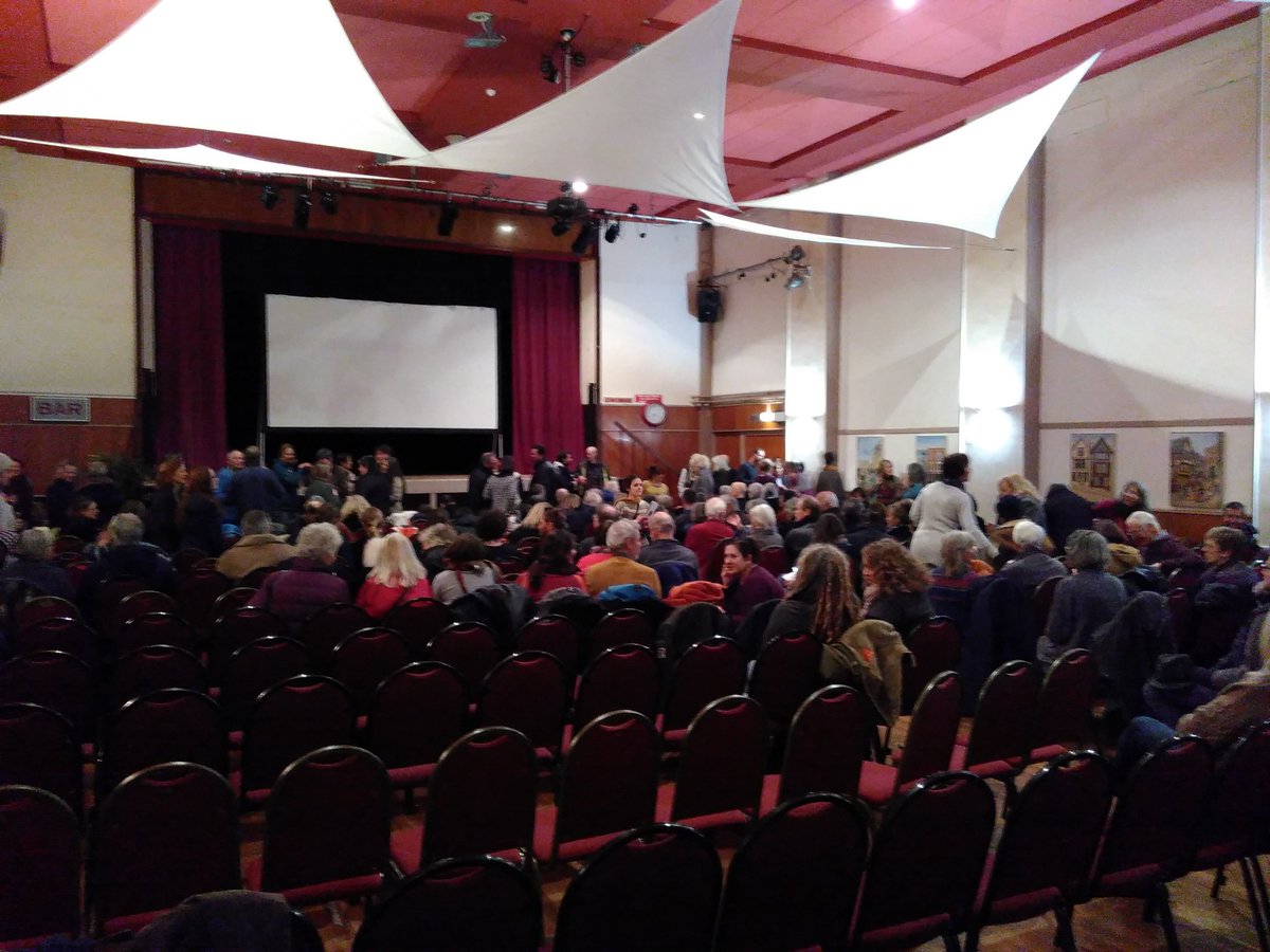 #tomorrowfilm. Filling up in Totnes! <a href="/demain_lefilm/">Demain le film</a>