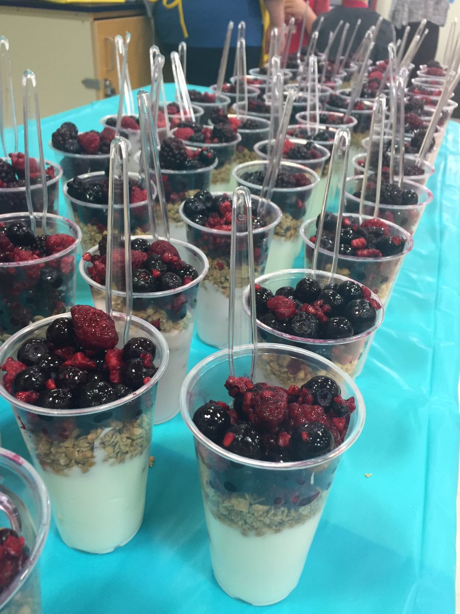 MrsAndrews_vp's tweet image. Had a great morning celebrating @DrClarkSchool #breakfastprogram today! #healthyschools