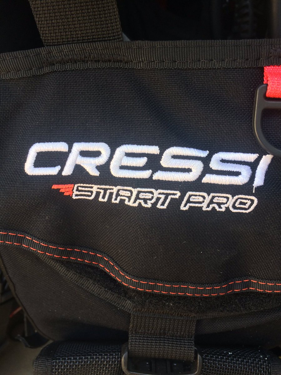 DiveAmbassador's tweet photo. We love our new #Cressi BCD's and regulators! #scubadiving #PADI #Grandcayman @DiveAmbassador https://t.co/kTnOYCIkk9