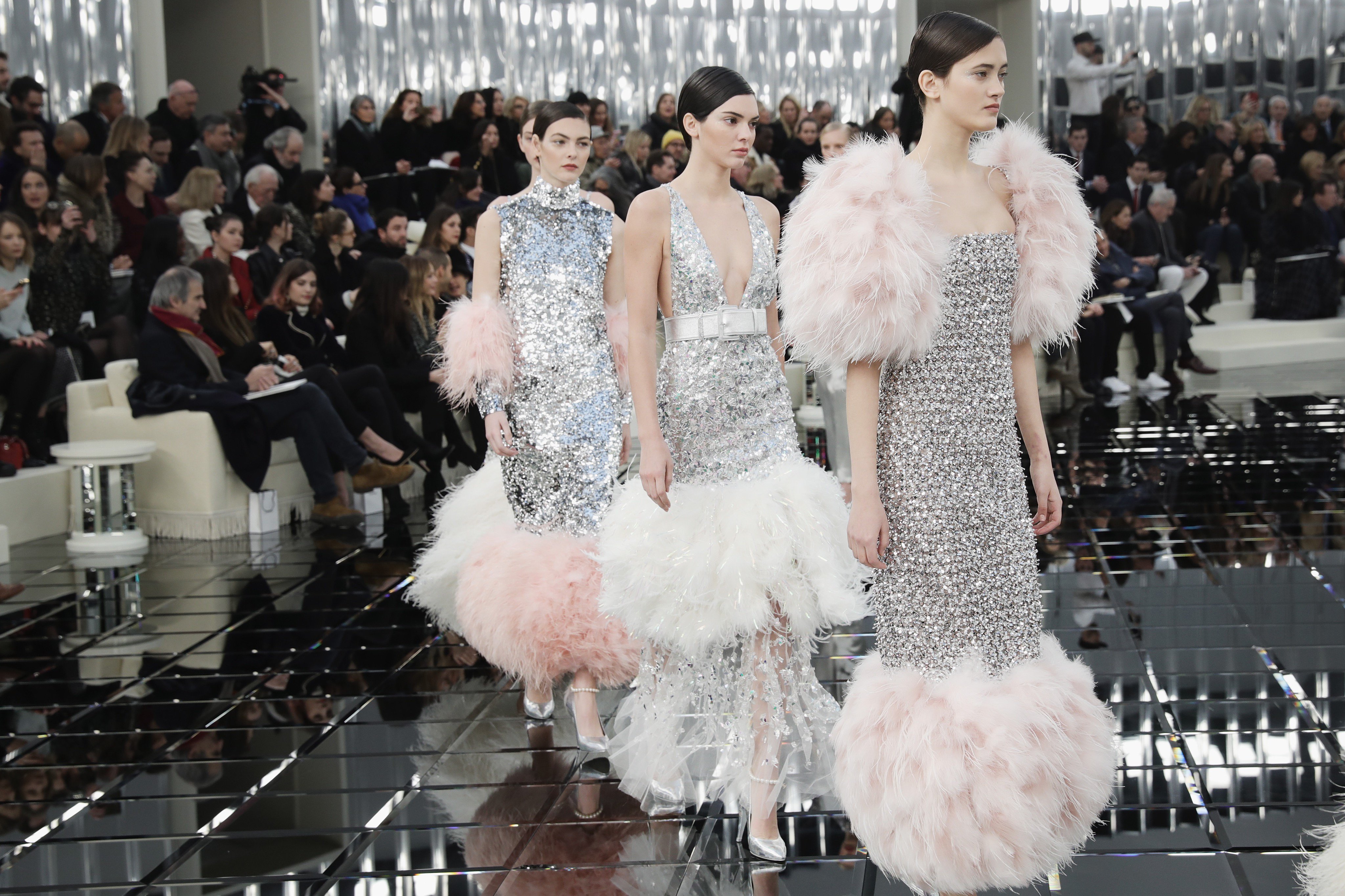 FEATHER EMBROIDERIES - CHANEL