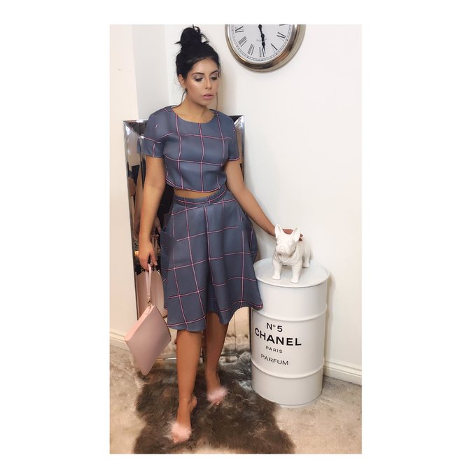 Pre #nta dinner wearing @HoneyzUK loving this 2 piece 💗🙌🏽 https://t.co/ST5hLIUq8s<a href="/tag/nta"class="tags">#nta</a><a class="tags" target="_blank" title="On Twitter" href="/?out=eyJ0eXAiOiJKV1QiLCJhbGciOiJIUzUxMiJ9.eyJpYXQiOjE3MjE1Njk2OTgsImlzcyI6InR3cG9ybnN0YXJzLmNvbSIsIm5iZiI6MTcyMTU2OTY5OCwiZXhwIjoxNzUzMTA1Njk4LCJyZWRpcmVjdF91cmwiOiJodHRwczovL3R3aXR0ZXIuY29tL0hvbmV5elVLIn0.p0mq7CveVhuqJHzK8pW6MzN4Q7bYYwVaHL6LeSDqd2YjK2iS1XvZp1_yv-0J7c3fi9bsTMLKT-VCOPTGfT1e1w">@HoneyzUK</a>