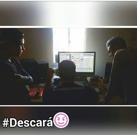 Altatension_FC's tweet photo. Y dónde están esas #Descará 😏🔥que le daran rt a esta publicación? , #Descará sera el tema mas pegado del 2017!!🔥 https://t.co/nQ4sFOFVAh