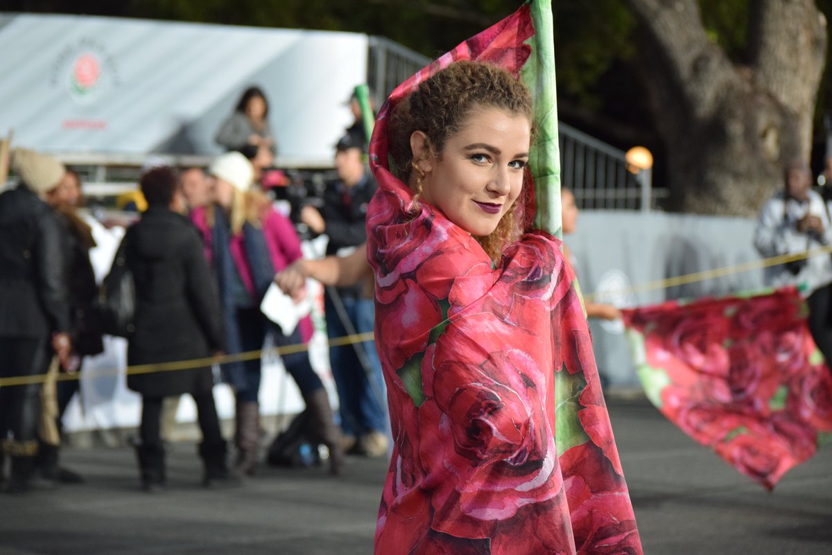 scvanguard's tweet photo. We still have Rose Parade silks for sale! Send an email to mteevan@scvanguard.org and get yours today! #SCVRoses https://t.co/UgLltroeEL