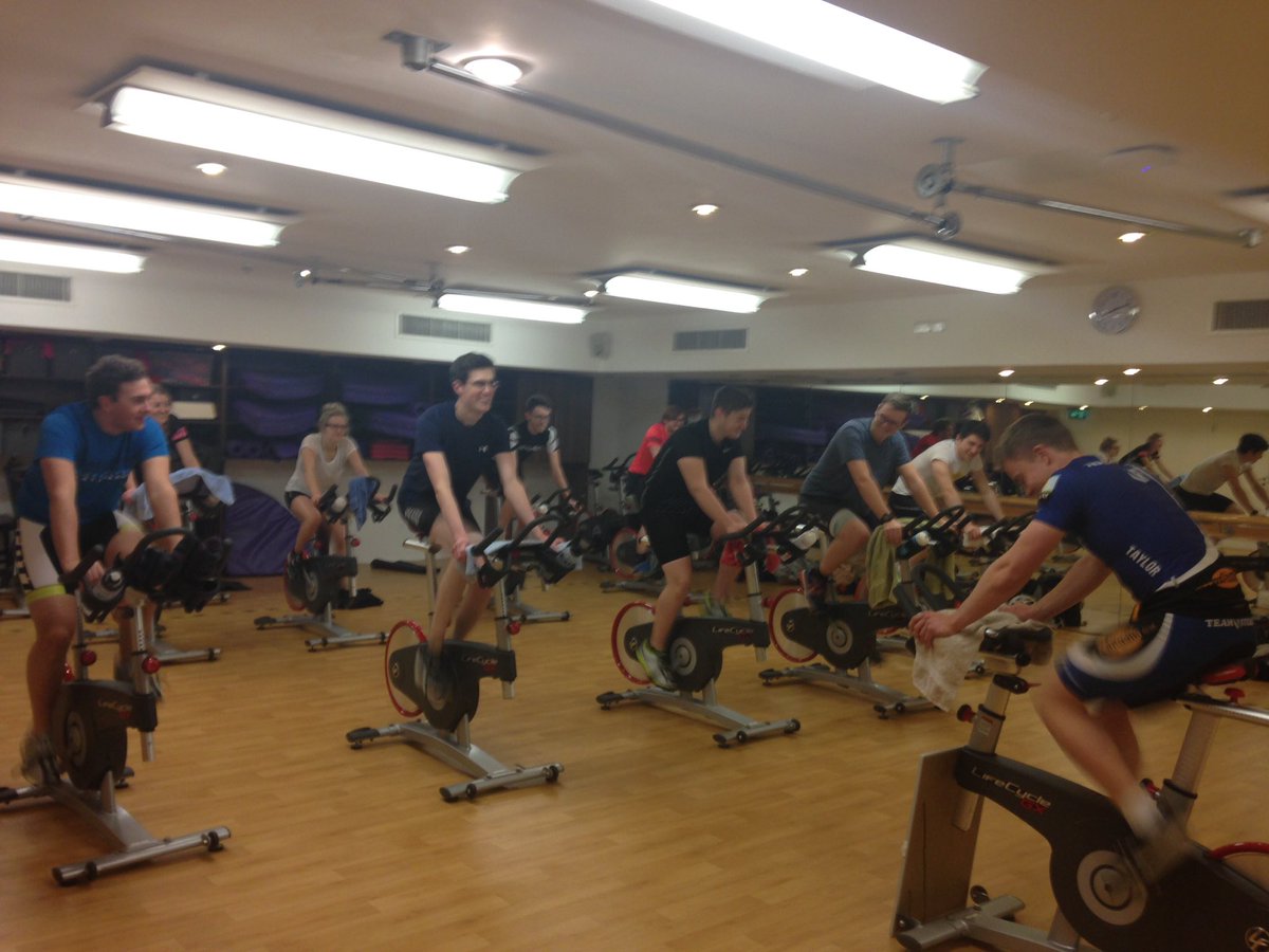 ntuoutdoors's tweet photo. @nturcc with @NTUTriathlon training hard! https://t.co/8fdHWc7OTQ