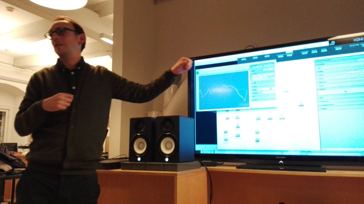 philayres_'s tweet image. Huge thanks Cristian @neverenginelabs for taking #citastudio @KADKcph on a journey into the infinite param. space of music w. #swarmdynamics