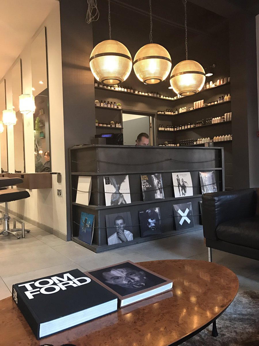 SamHipperson's tweet photo. Tunbridge Wells gets funky. #hairdressingtunbridgewells #leighroberts #bestcolourist #refurb https://t.co/DTdWpXXOGQ