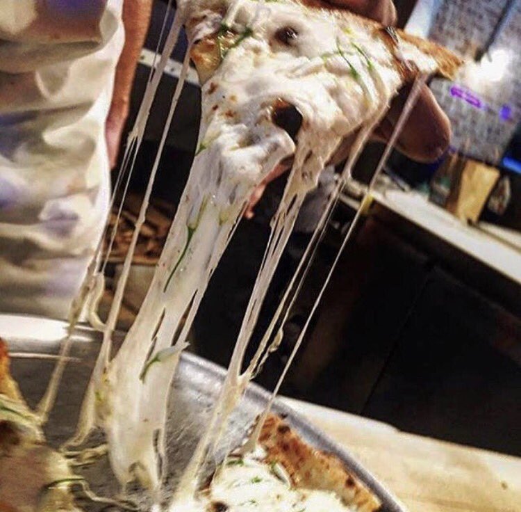 TheParlorDf's tweet photo. 📸@westchesternyeats
this needs no caption. 🧀🍕#pizza #cheese #food #westchester #lohud #rivertowns https://t.co/lzyeUd8p6c